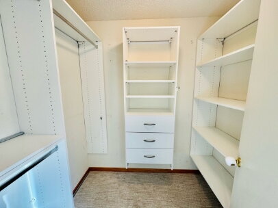 Building Photo - "Charming 2-Bed, 2-Bath Townhouse with Gleaming Hardwood Floors in Saint Anthony!"