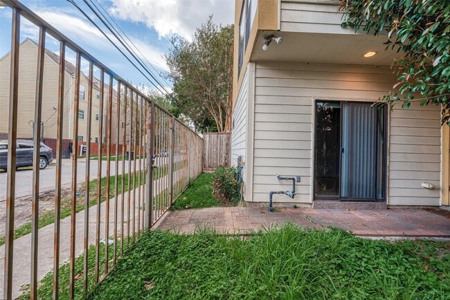 Building Photo - 4305 Eigel St