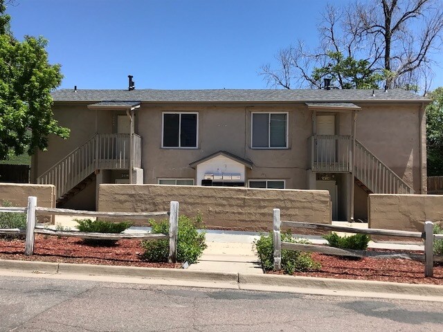 Primary Photo - 2406 Clay St