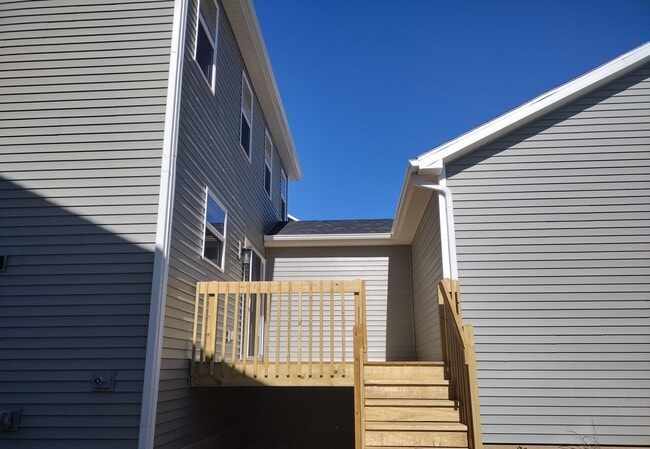Building Photo - 9219 Rustic Pine Rd