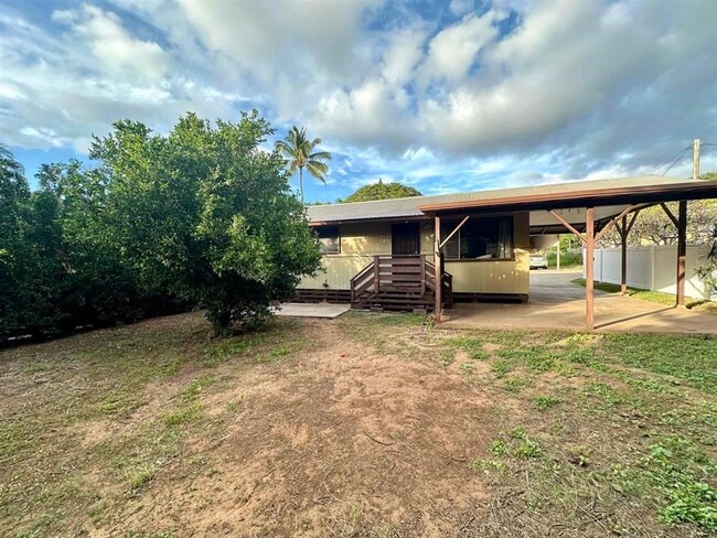 Building Photo - 390 Auhana Rd