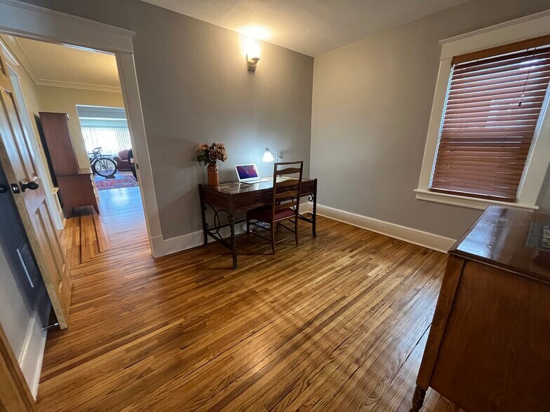 Building Photo - 203 Lovering Ave