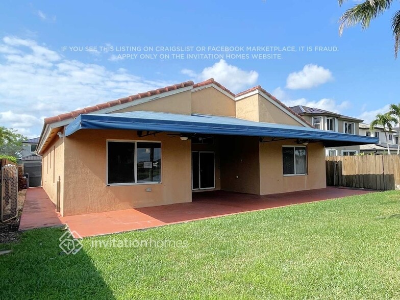Building Photo - 16274 SW 68th Terrace