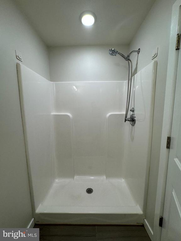 Building Photo - 707 N 40th St