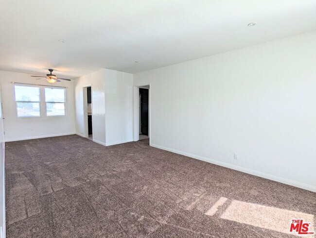 Building Photo - 11810 Felton Ave