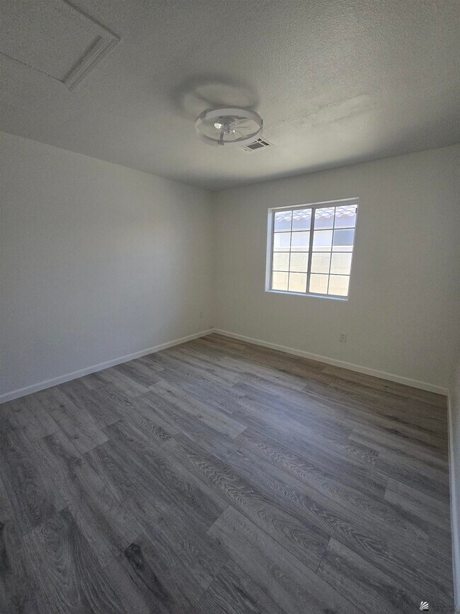 Building Photo - 417 San Juan Ln