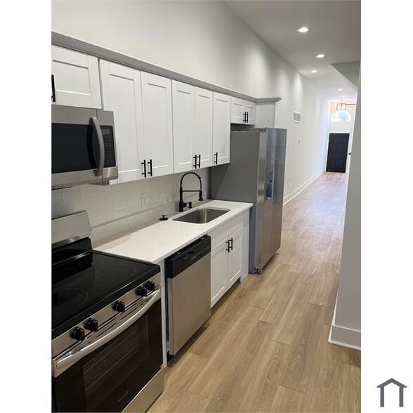 Building Photo - 1706 McCulloh St
