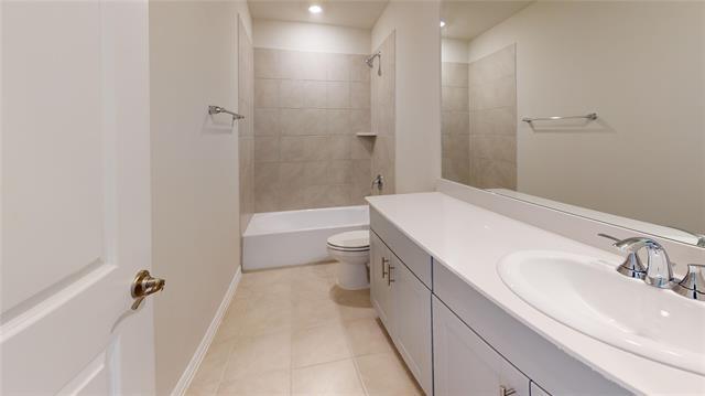 Building Photo - 2125 Dunbar Dr