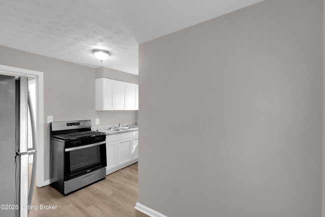 Building Photo - 1927 S 28th St