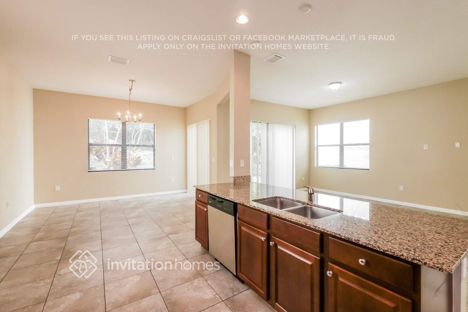 Building Photo - 3562 93rd Ave