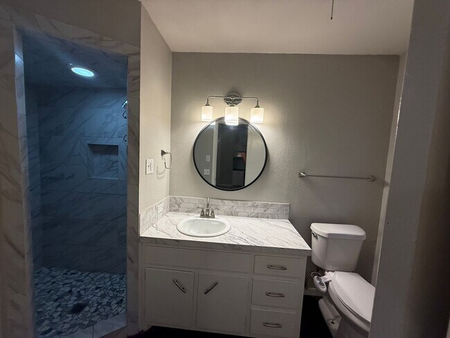 Building Photo - 3018 68th St