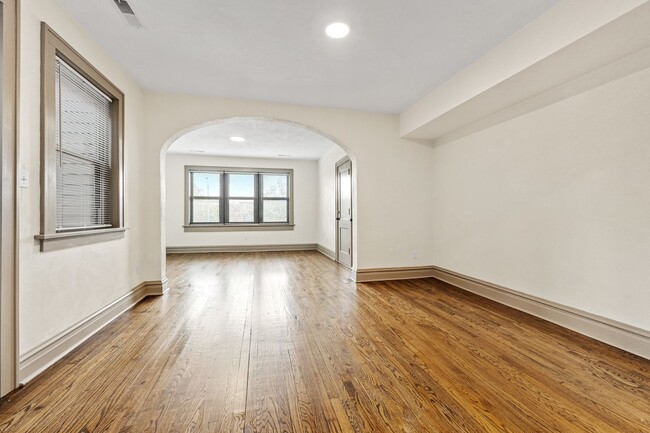 Building Photo - 3805 S Kingshighway Blvd