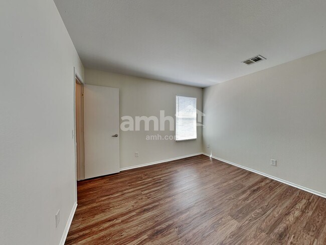 Building Photo - 17182 N 184th Drive