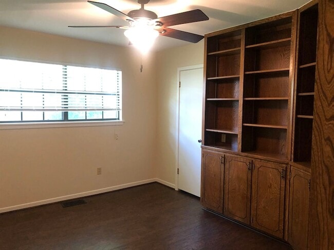 Building Photo - 268 Quail