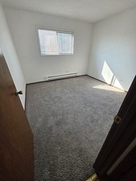 Building Photo - 1525 Norway Ln