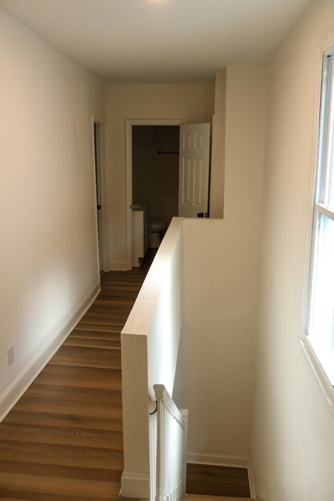 Building Photo - 1242 26th St