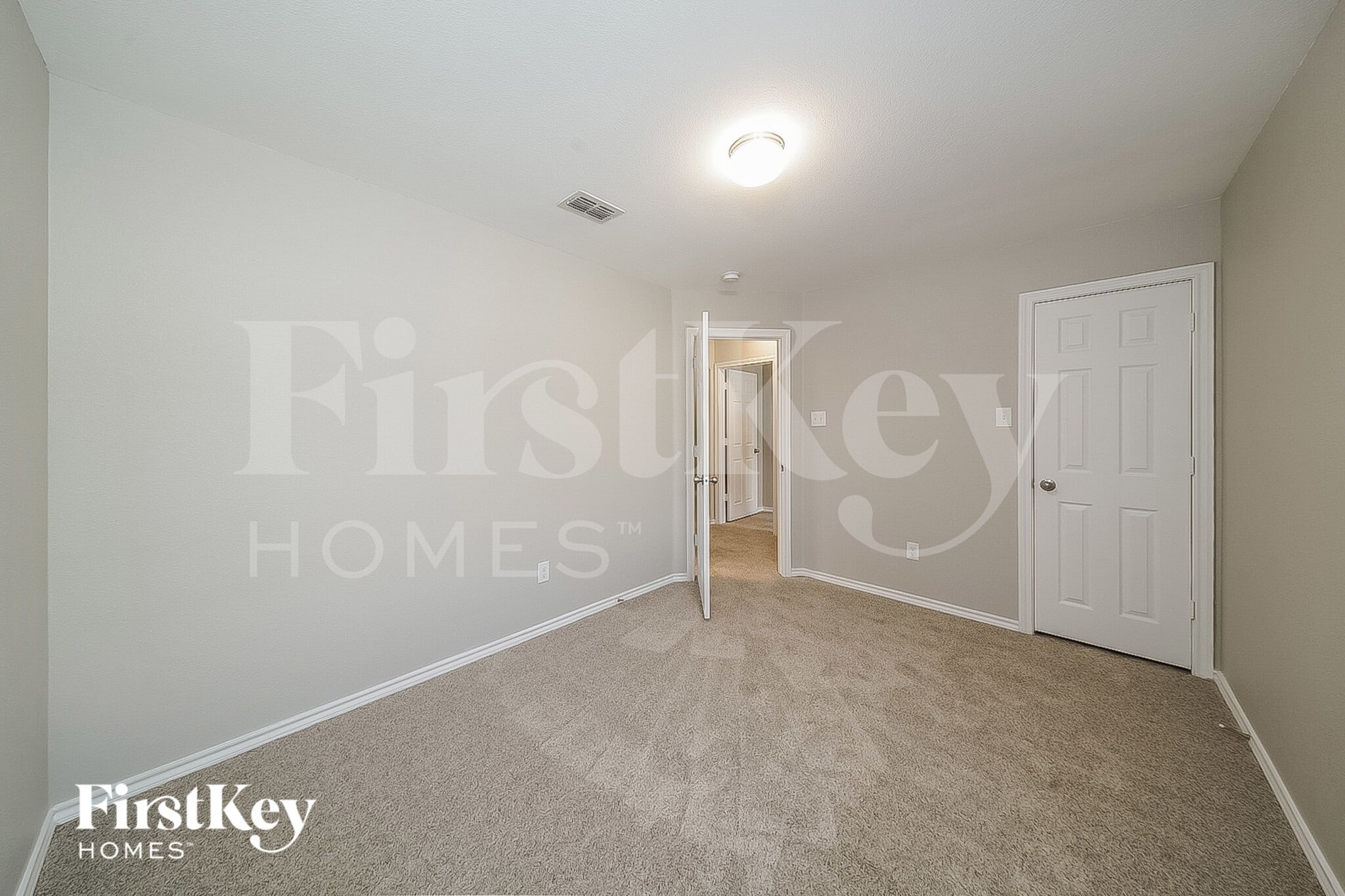 Building Photo - 2513 Weatherford Heights Dr