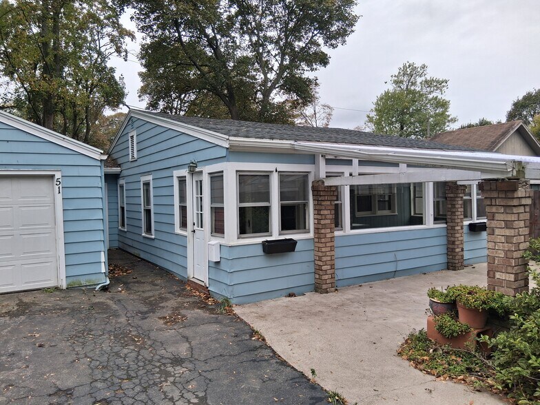 Front of house with garage - 51 McEwen Rd