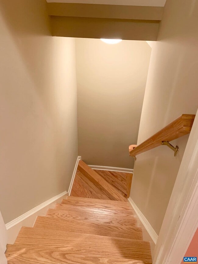 Building Photo - 112 Old Fifth Cir