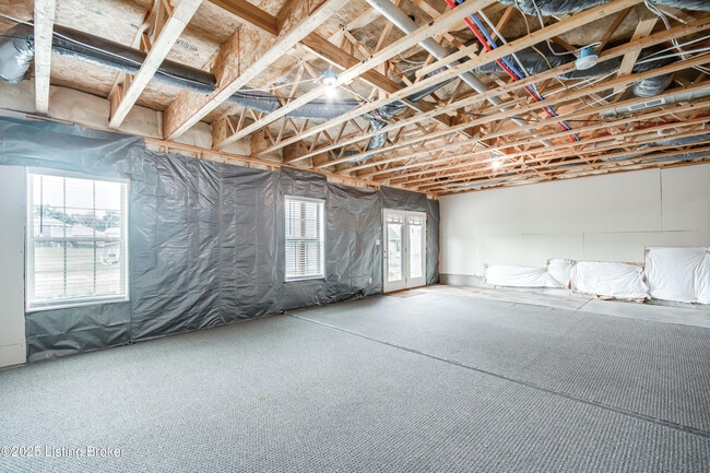Building Photo - 16302 Spitfire Lake Path