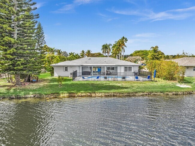 Building Photo - 406 Sailboat Cir