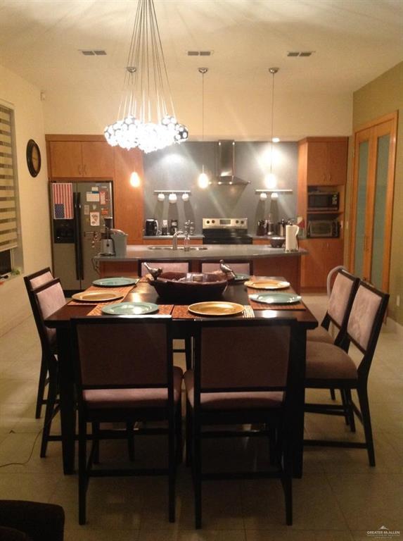 Building Photo - 2404 S 43rd St