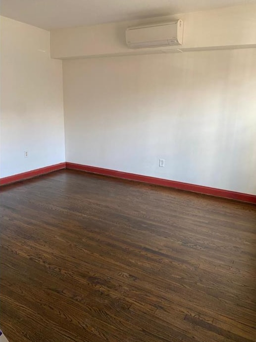 Building Photo - 1613 18th St NW
