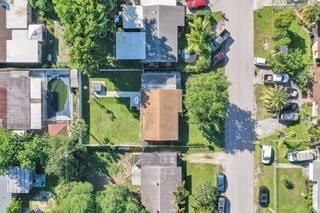 Building Photo - 4314 SW 48th Ct