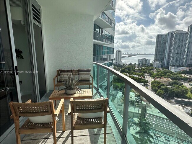 Building Photo - 3301 NE 1st Ave