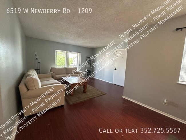 Building Photo - 6519 W Newberry Rd