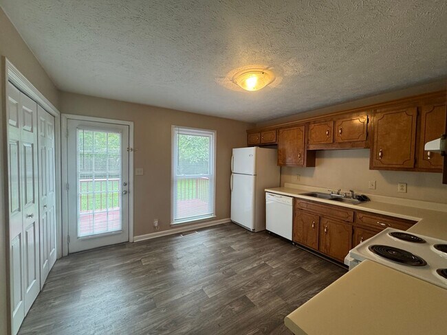 Building Photo - 292 Audrea Ln