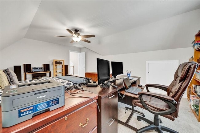 Building Photo - 2448 Kings Arms Dr