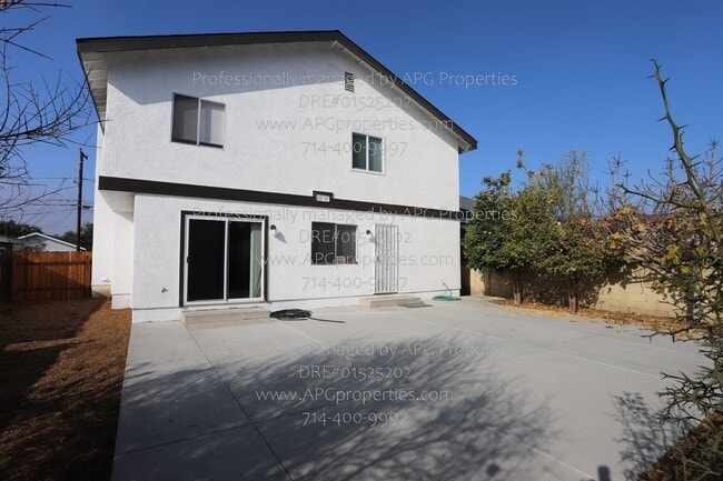 Building Photo - 519 N Daisy Ave