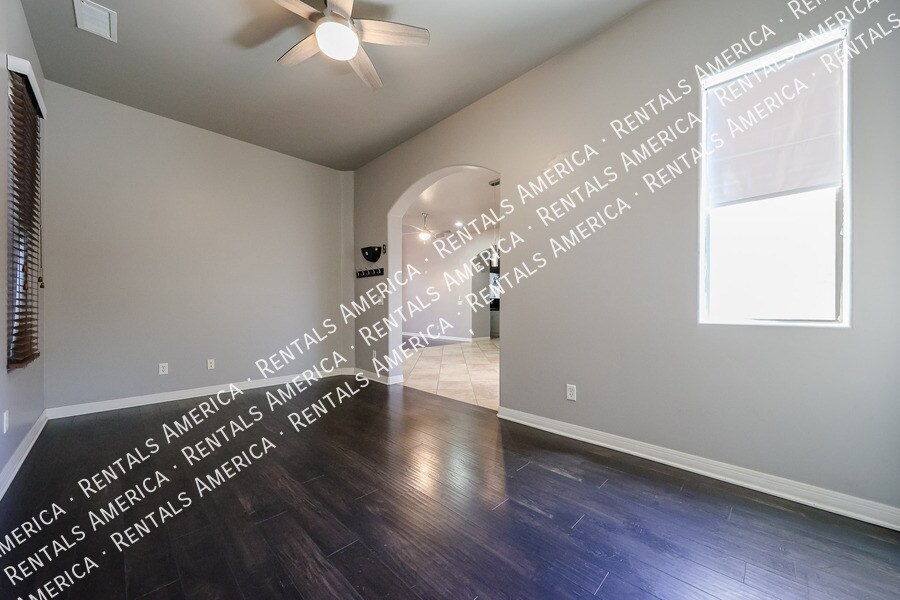 Building Photo - 21665 S 215th Pl