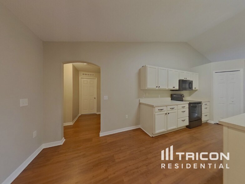 Building Photo - 1829 Western Hills Ln