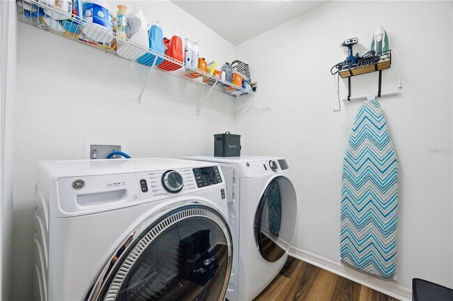 Building Photo - 522 Summer Grv Ln