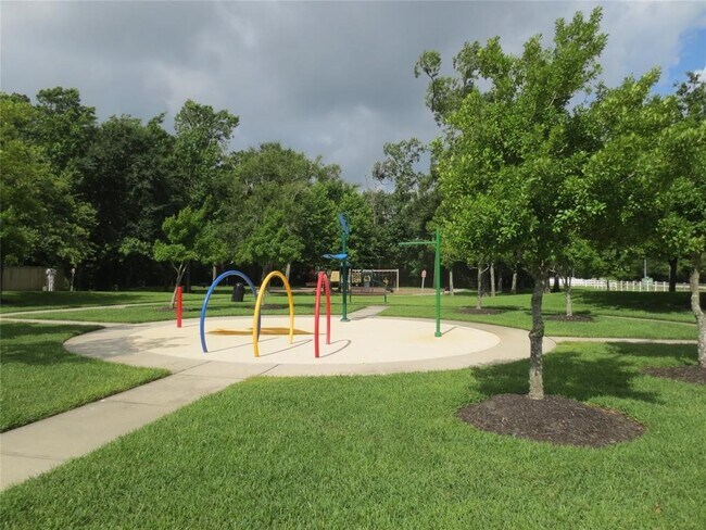 Building Photo - 8426 Bay Orchard Dr
