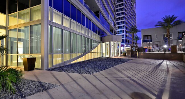 Building Photo - Panorama Towers 2, 1004-Panorama Towers 2BD Residence with Mountain Views