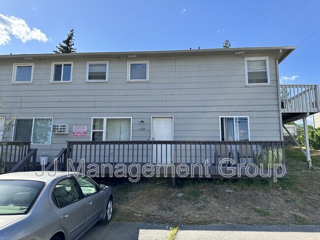 Primary Photo - 1223 2nd St