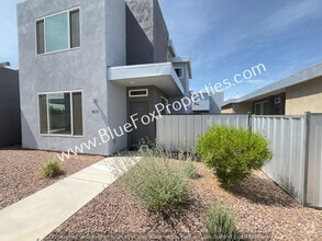 Building Photo - 8671 E Ultra Dr