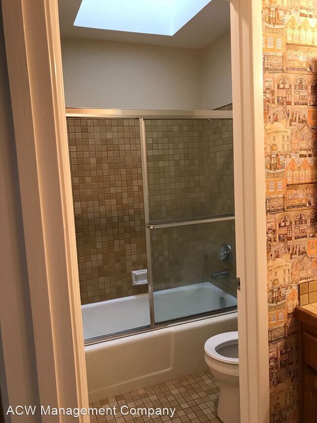 Building Photo - 3 br, 2 bath House - 985 Channing Ave.