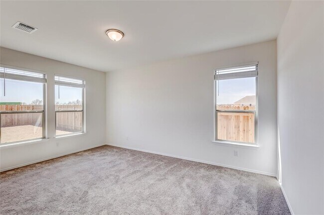 Building Photo - 1508 Carriageway Dr