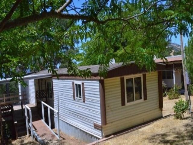 Building Photo - 2 bedroom in Clearlake CA 95422