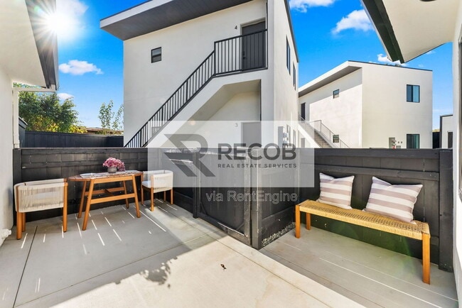 Building Photo - 8353 Ivory Coast Dr