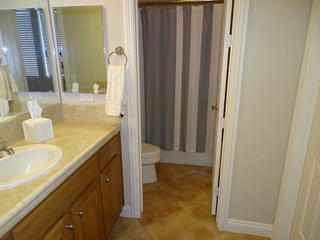 Building Photo - Single Story 4 Bedroom, Den & 3 Full Baths In Gated North Las Vegas Community