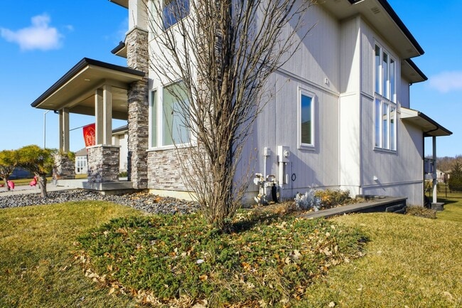 Building Photo - 4502 NW 70 Terrace