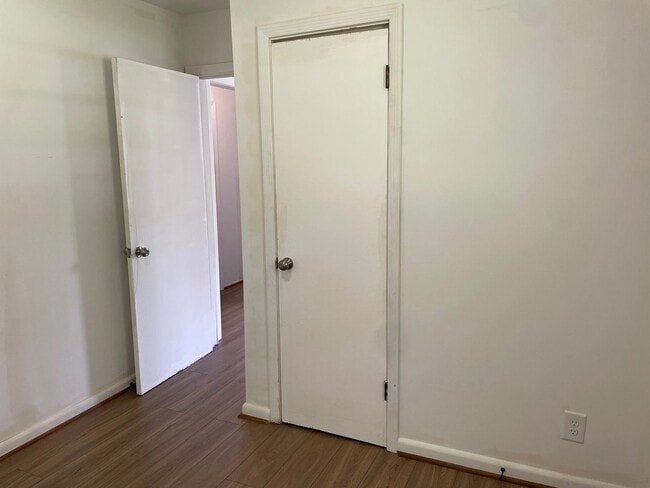 Building Photo - 2 BED, 1 BATH HOME LOCATED IN RANDLEMAN