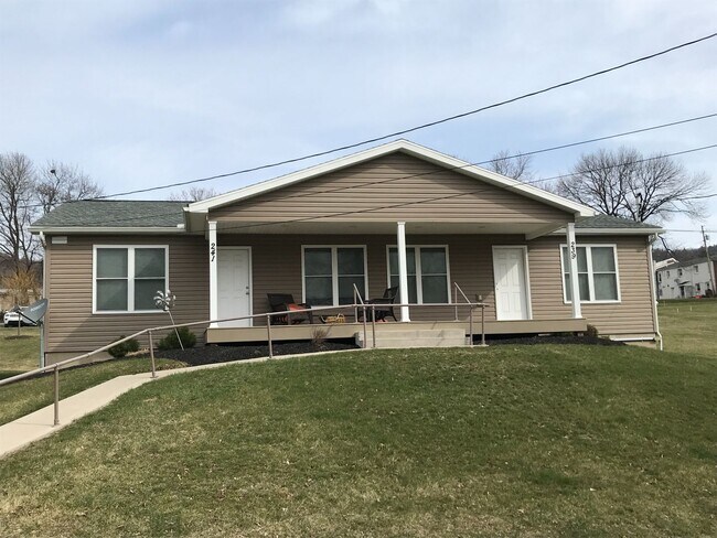 Building Photo - 239-245 Beaver Street (W)