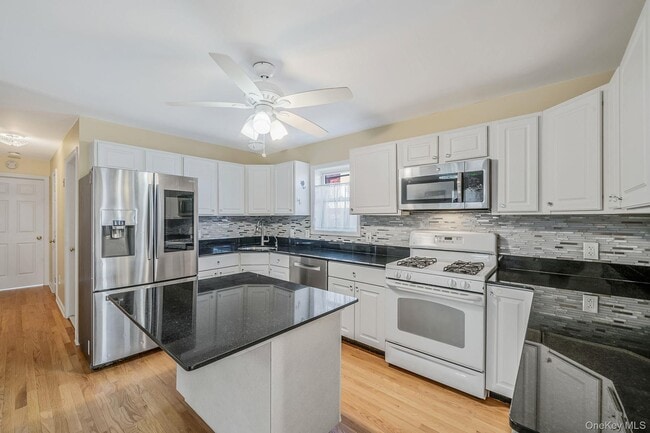 Building Photo - 272 E Harrison St