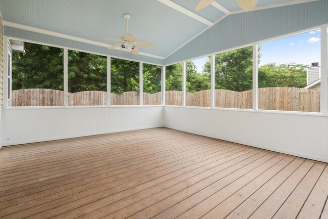 Building Photo - Beautiful Home in Fletcher